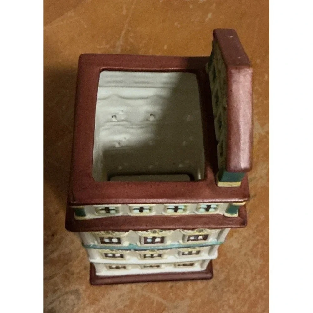 Party Lite Cafe Prague Tea Light House P8274 Candle Holder In‎ Box